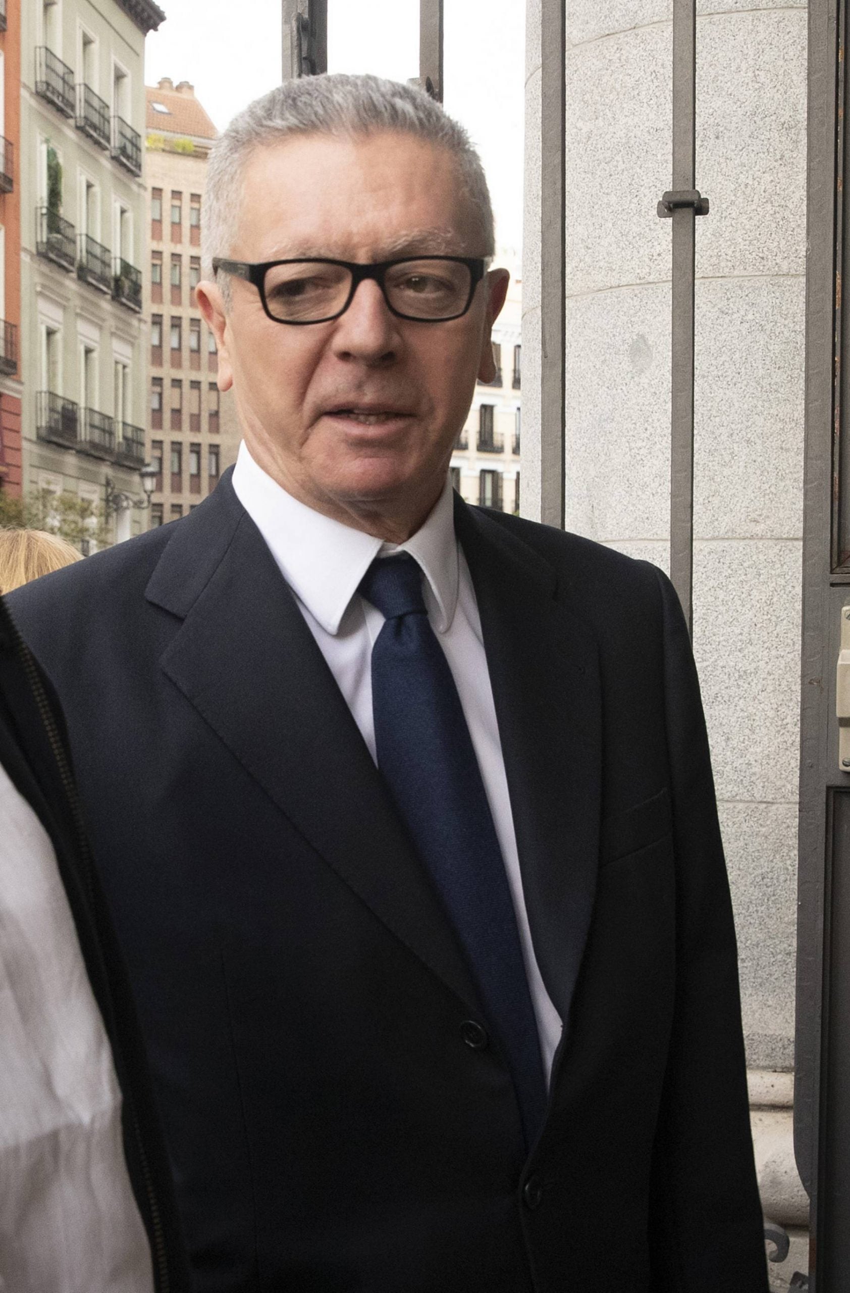 Alberto Ruiz-Gallard&oacute;n en el Teatro Real. (Foto: Gtres)