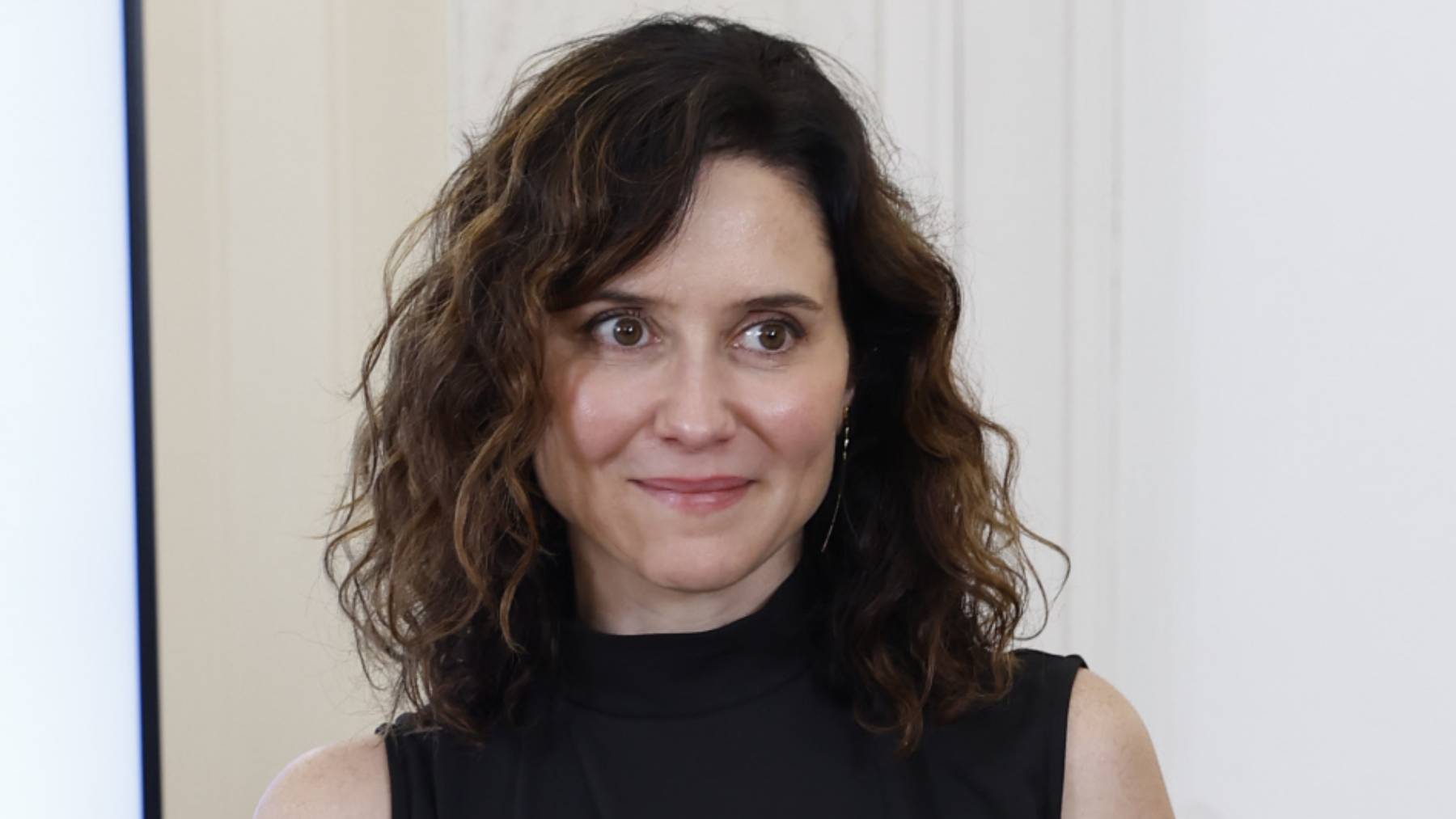 Isabel Díaz Ayuso en la Real Casa de Correos. (Foto: Gtres)