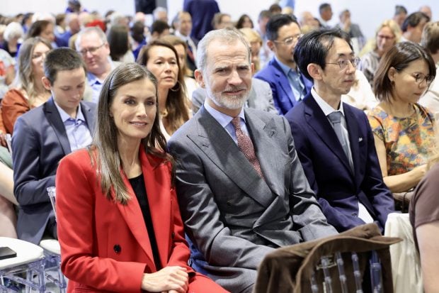 La Familia Real en la graduaci&oacute;n de la infanta Sof&iacute;a. (Foto: Gtres)