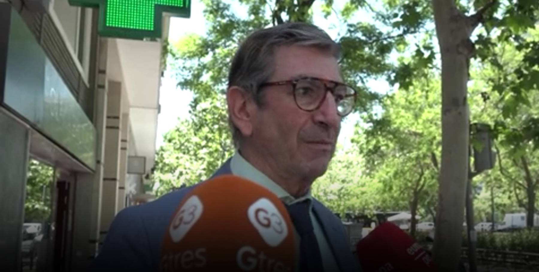 Jos&eacute; Manuel D&iacute;az Pat&oacute;n por las calles de Madrid. (Foto: Gtres)