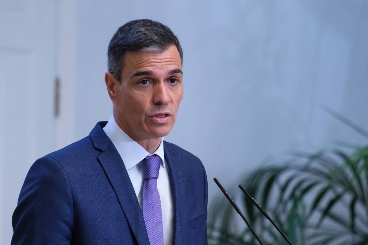 Las ojeras y las líneas de expresión hablan por él más que cualquier discurso de Pedro Sánchez. (Foto: Gtres)