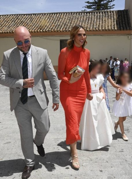 Kiko Rivera e Irene Rosales en la Primera Comuni&oacute;n. (Foto: Gtres)