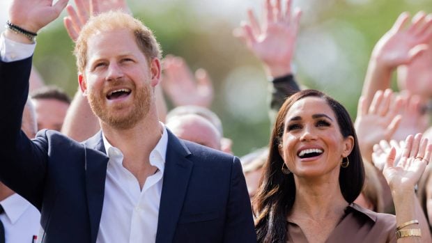 El pr&iacute;ncipe Harry y Meghan Markle en un acto oficial. (Foto: Gtres)