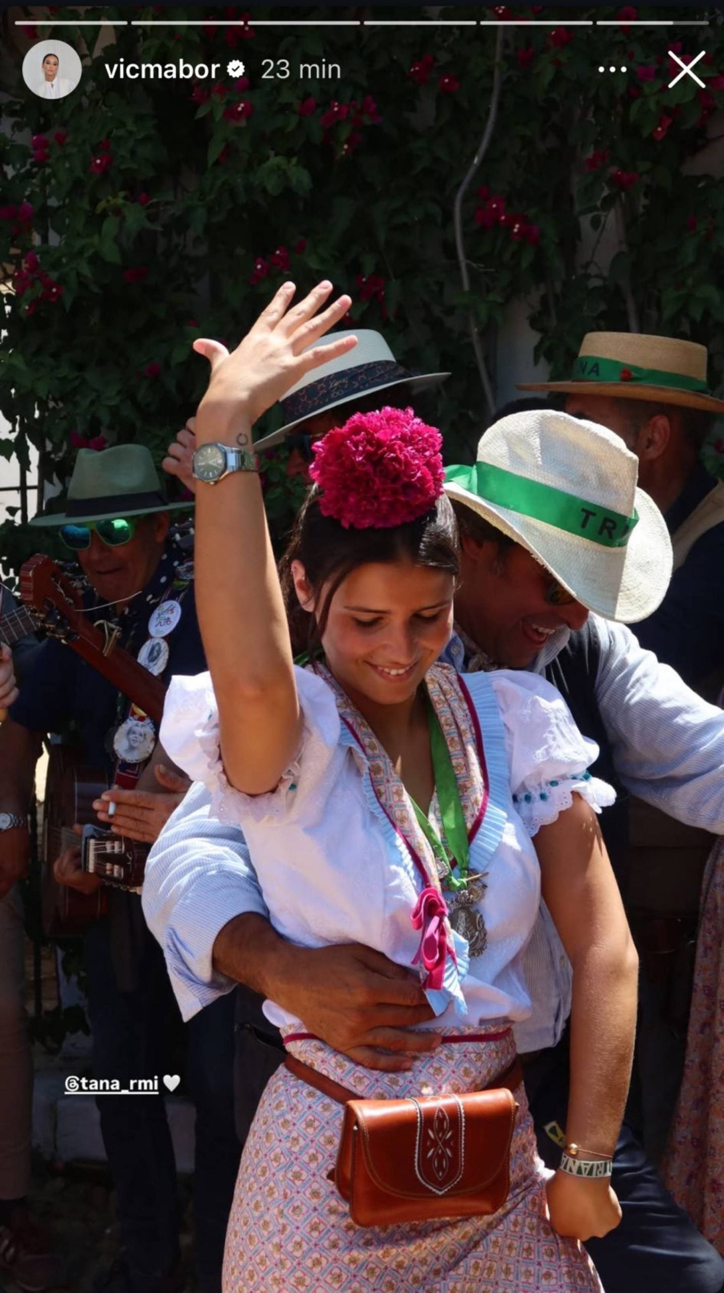 Cayetana y Francisco Rivera en El Roc&iacute;o. (Foto: RRSS)