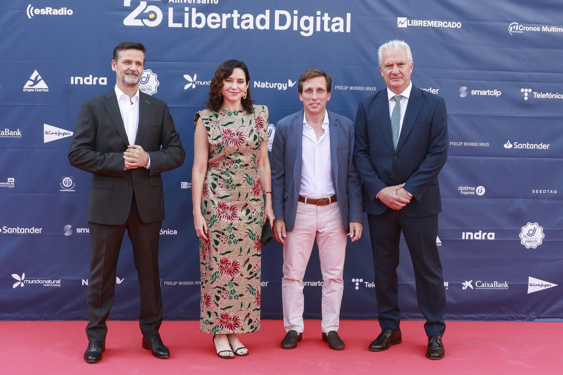 Isabel D&iacute;az Ayuso y Mart&iacute;nez-Almeida en un evento en Madrid. (Foto: Gtres)