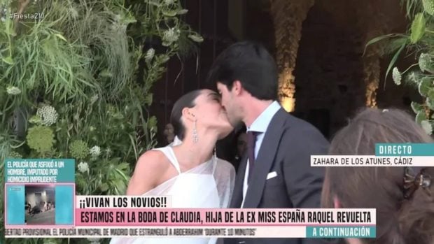 La boda de Claudia Ula y Vicente Ben&iacute;tez en Zahara de los Atunes. (Foto: Gtres)