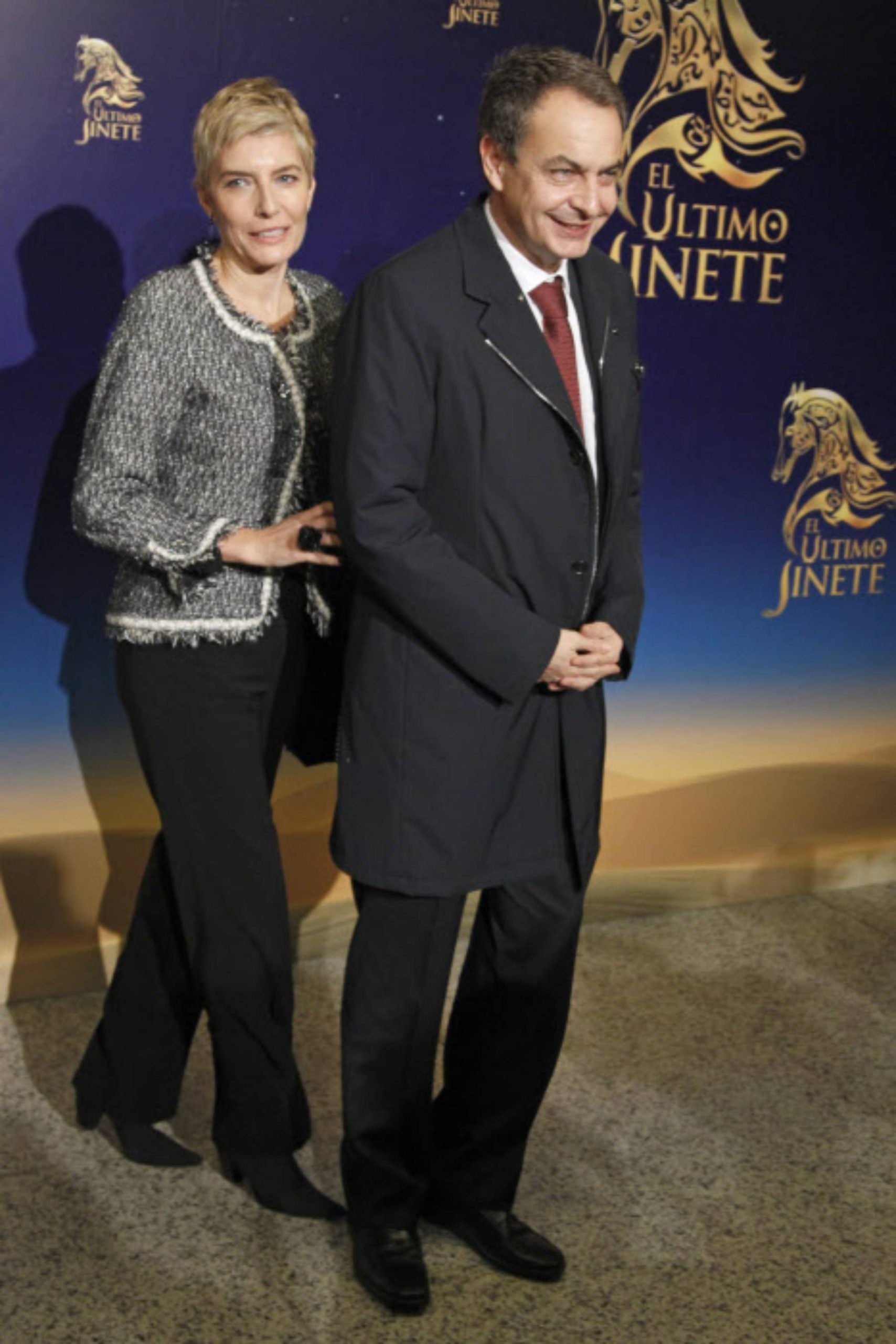 Jos&eacute; Luis Rodr&iacute;guez Zapatero y su esposa en un acto. (Foto: Gtres)