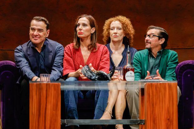 Natalia Mill&aacute;n, Luis Merlo, Un Dios Salvaje, Obra de teatro natalia mill&aacute;n, hija natalia mill&aacute;n
