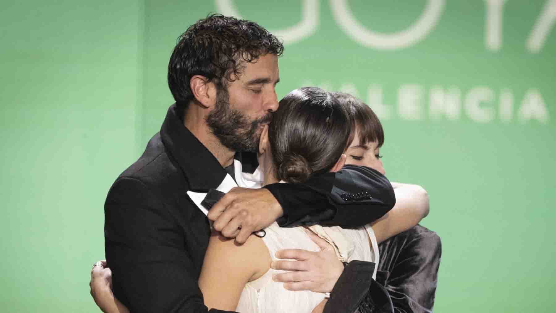 Ver&oacute;nica Echegui, &Aacute;lex Garc&iacute;a