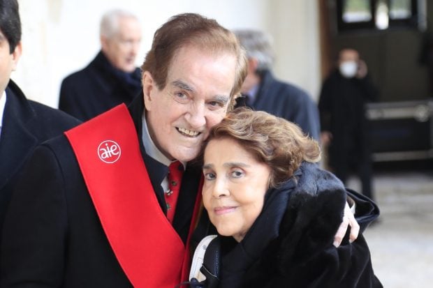 Manuel de la Calva y su mujer, Mirna Carvajal. (Foto: Gtres)