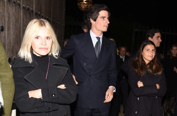 Fernando Palazuelo junto a su t&iacute;a Eugenia y su prima Tana. (FOTO: GTRES)