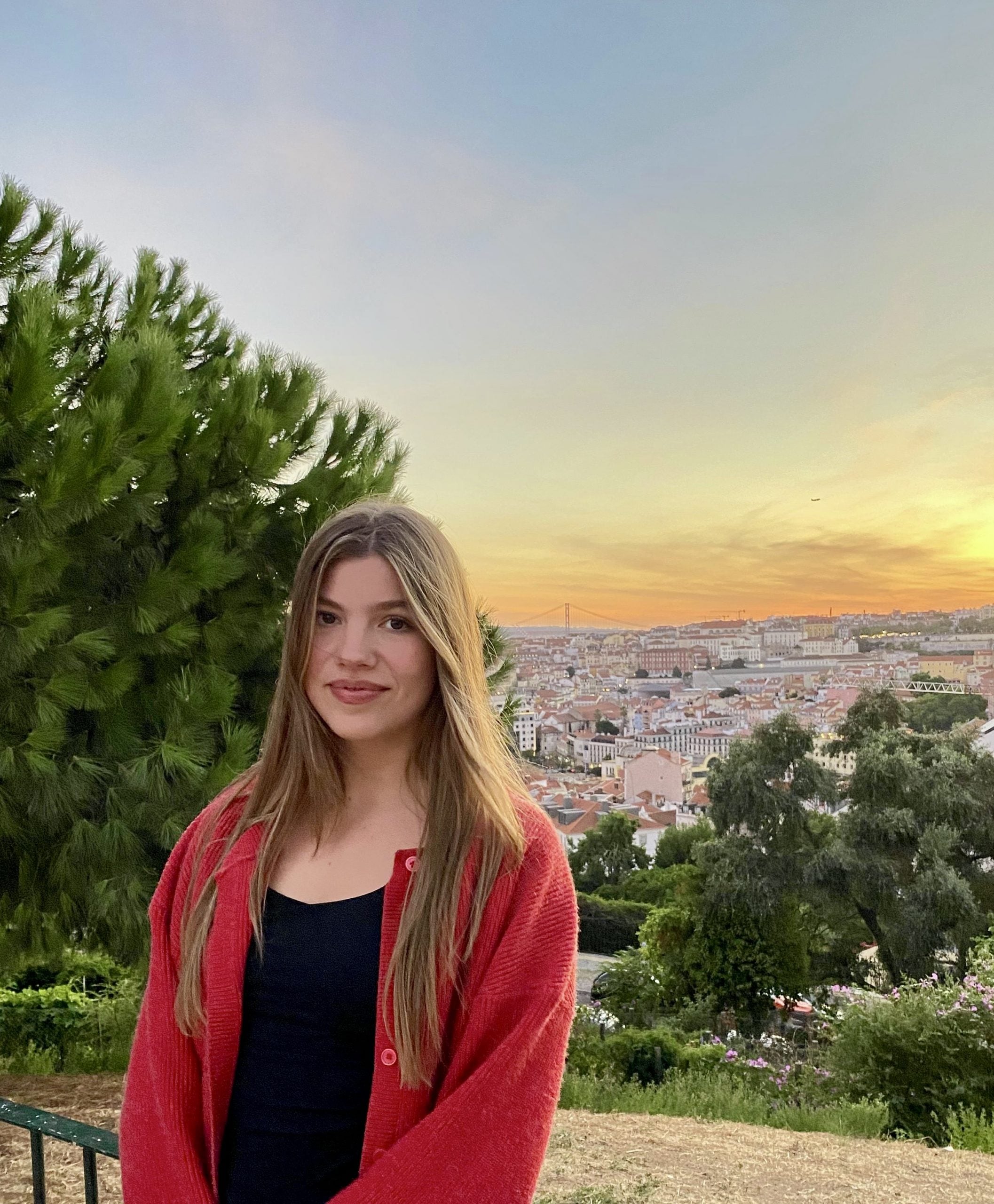 Primeras im&aacute;genes de la infanta Sof&iacute;a en Lisboa. (Foto: Casa Real)