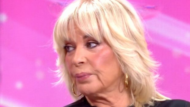 B&aacute;rbara Rey en el plat&oacute; de 'Fiesta'. (Foto: Telecinco)