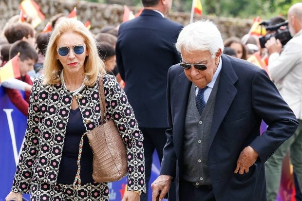 Felipe Gonz&aacute;lez, familia Felipe Gonz&aacute;lez, tois&oacute;n de oro