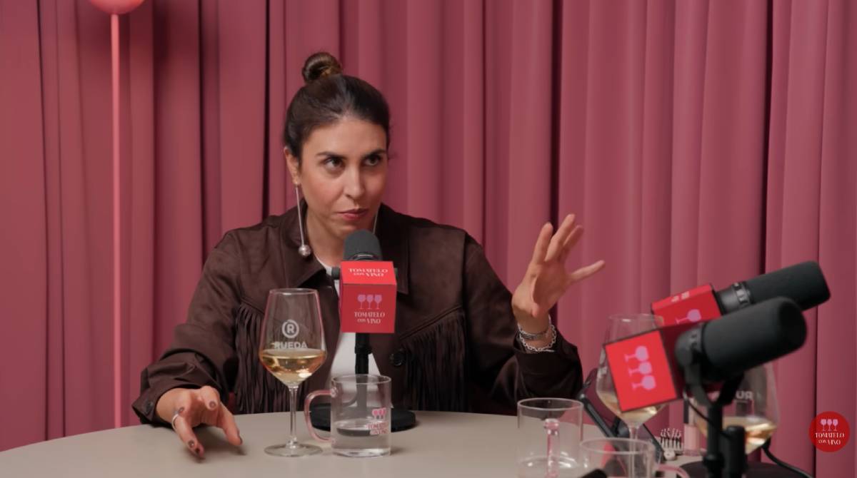 Ana Brito copresenta Poco se habla con Xuso Jones. (Foto: Redes Sociales)