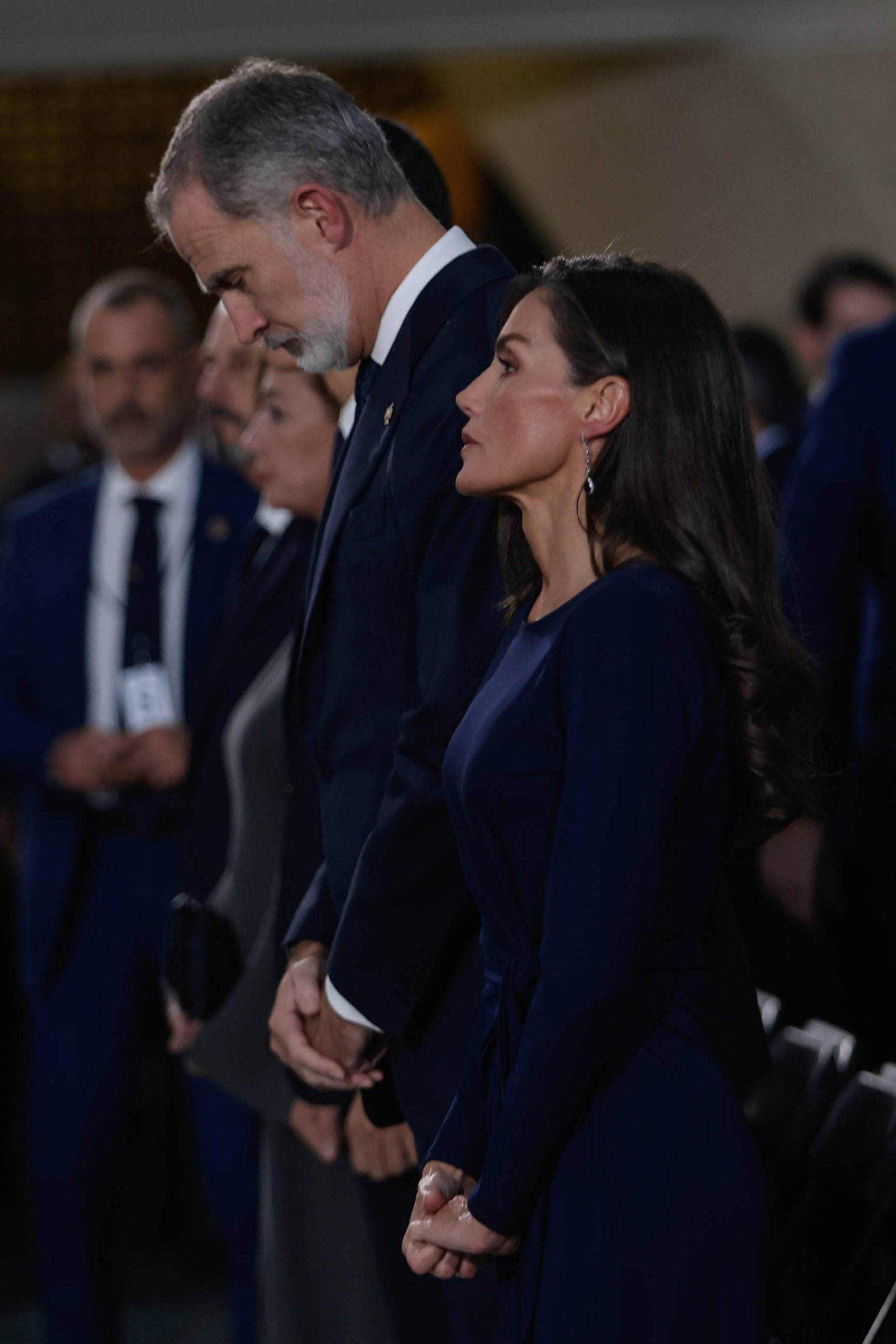 Los Reyes Felipe y Letizia en el homenaje de Estado a las v&iacute;ctimas de la DANA. (Foto: Gtres)