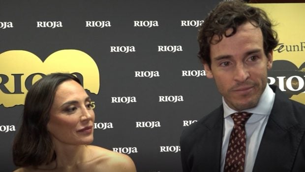 Tamara Falc&oacute; e &Iacute;&ntilde;igo Onieva reaparecen tras a&ntilde;os sin posar juntos. (Foto: Gtres)