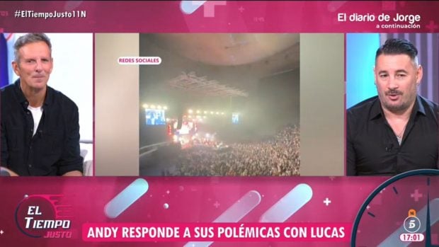 Andy Morales y Joaqu&iacute;n Prat charlando en 'El tiempo justo'. (Foto: Telecinco)