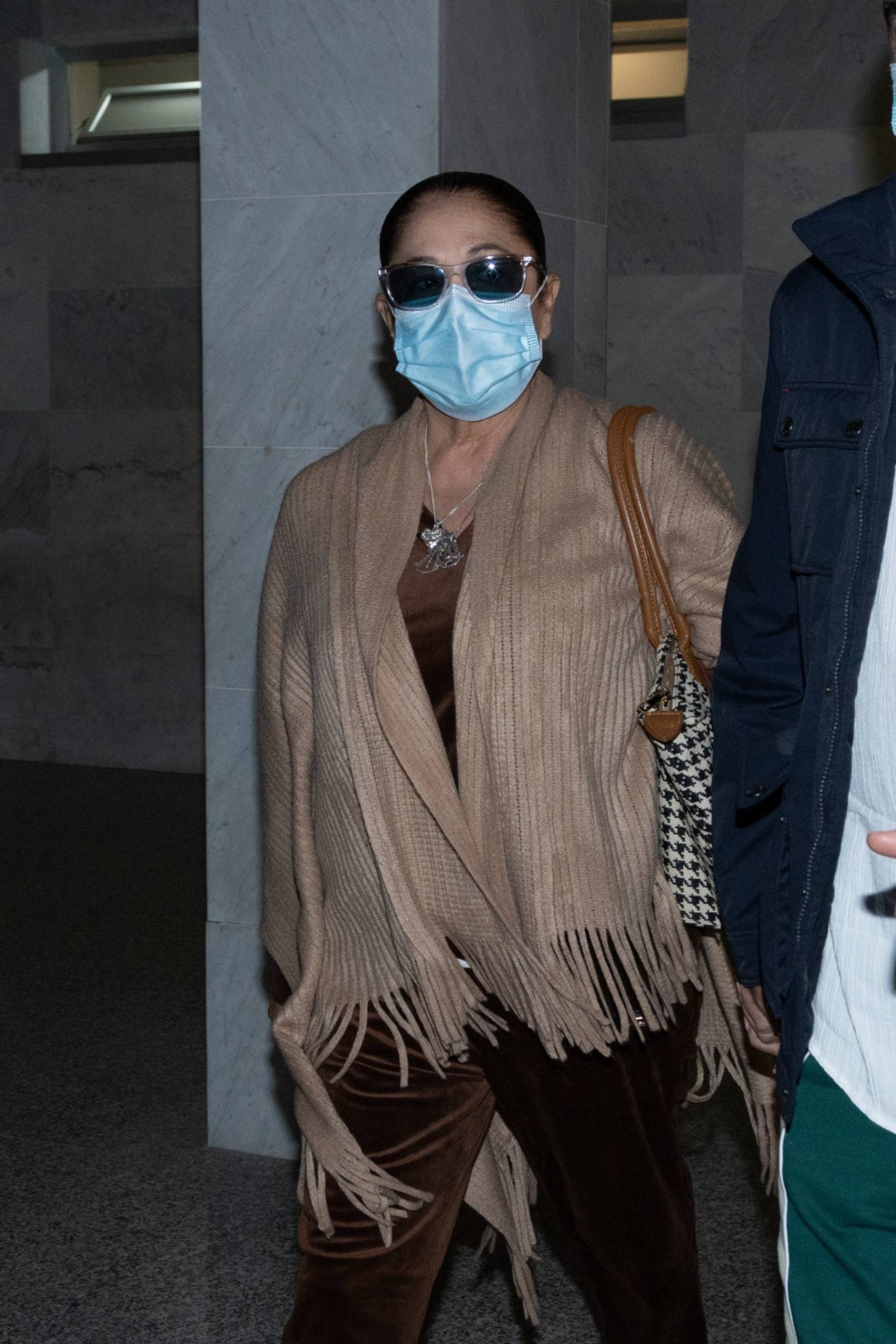 Isabel Pantoja a su salida del hospital. (Foto: Gtres)
