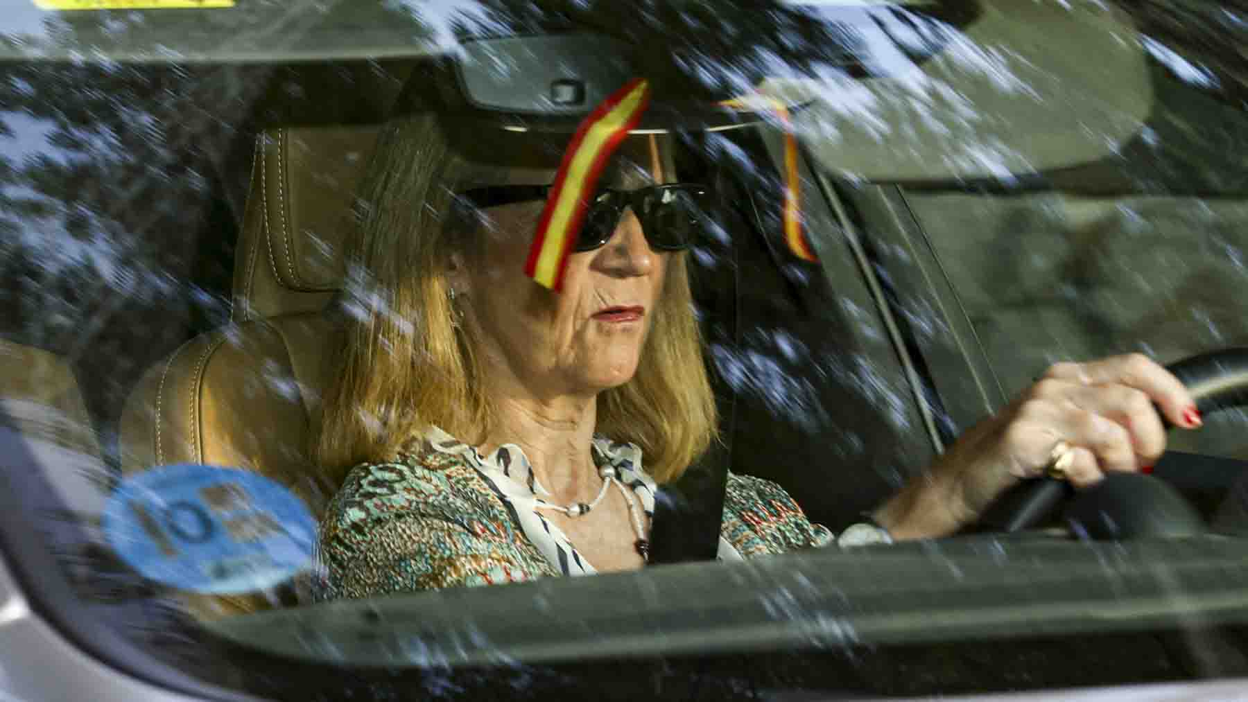 Reina Sof&iacute;a, infanta Elena