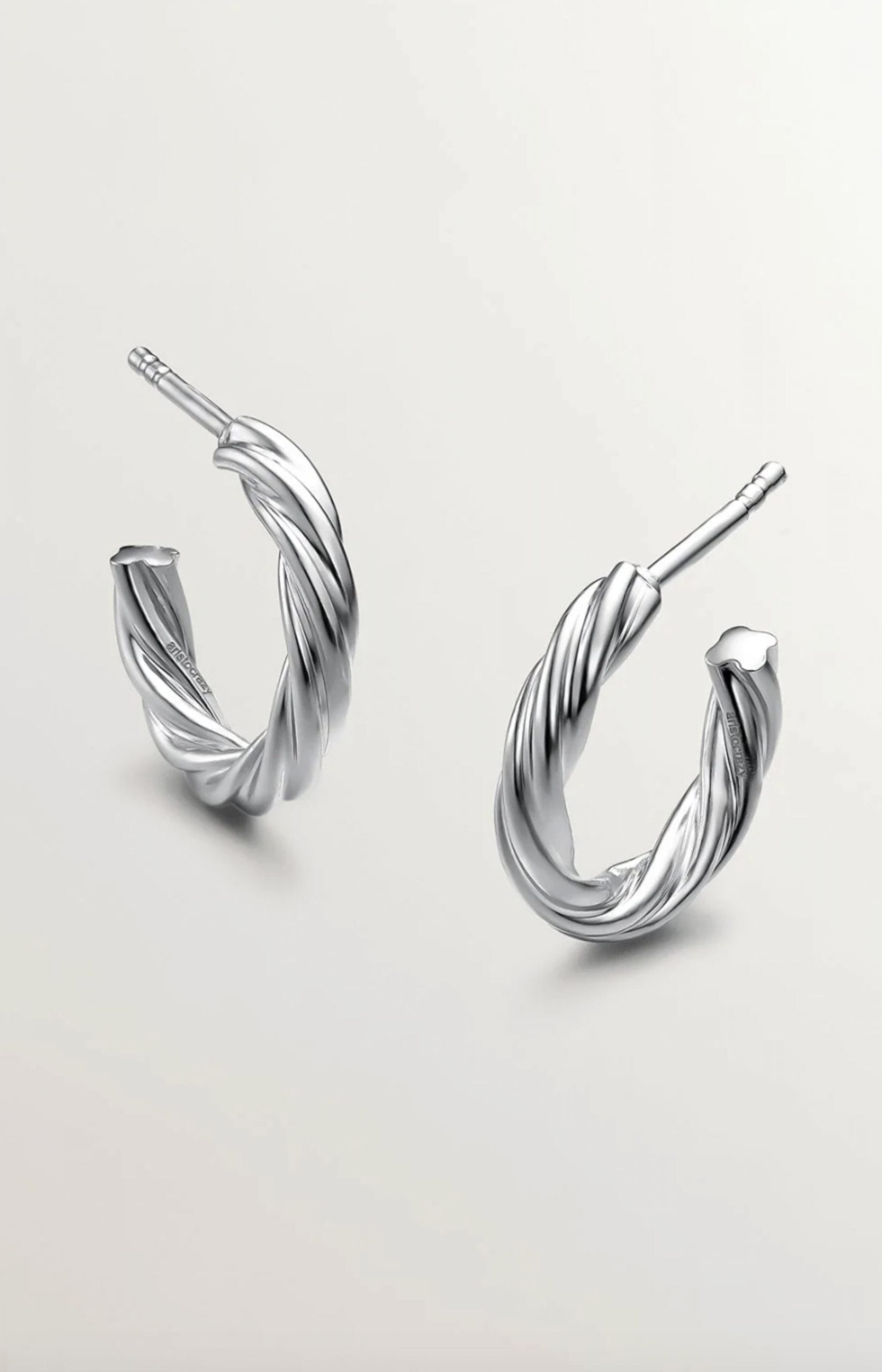 Pendientes de Aristocrazy. (Foto: Aristocrazy)