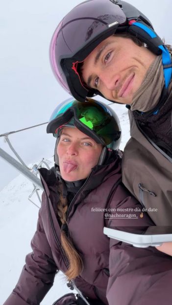 Nacho Arag&oacute;n y Bea Gimeno en Baqueira. (Foto: Instagram)