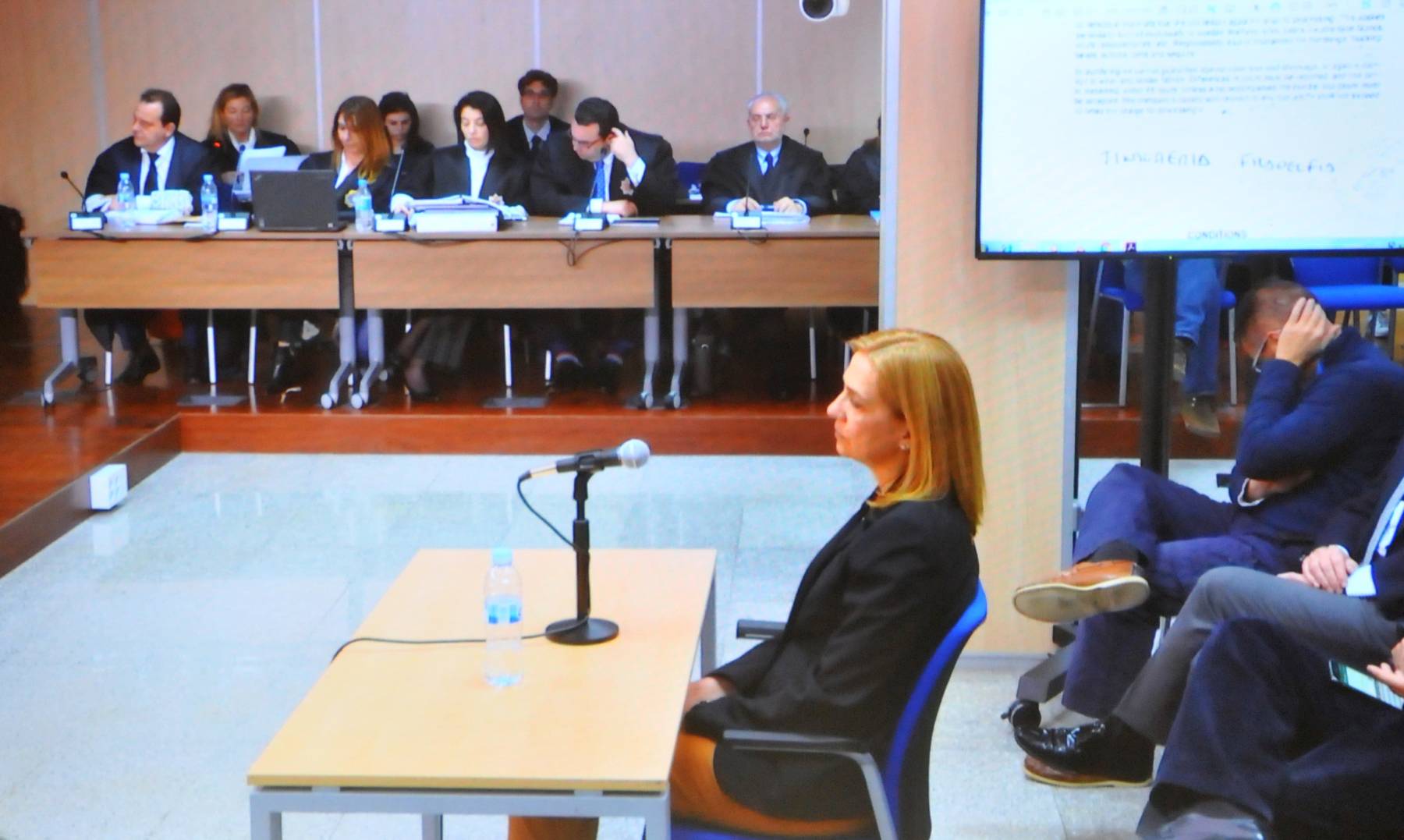 La infanta Elena durante un juicio. (Foto: Gtres)