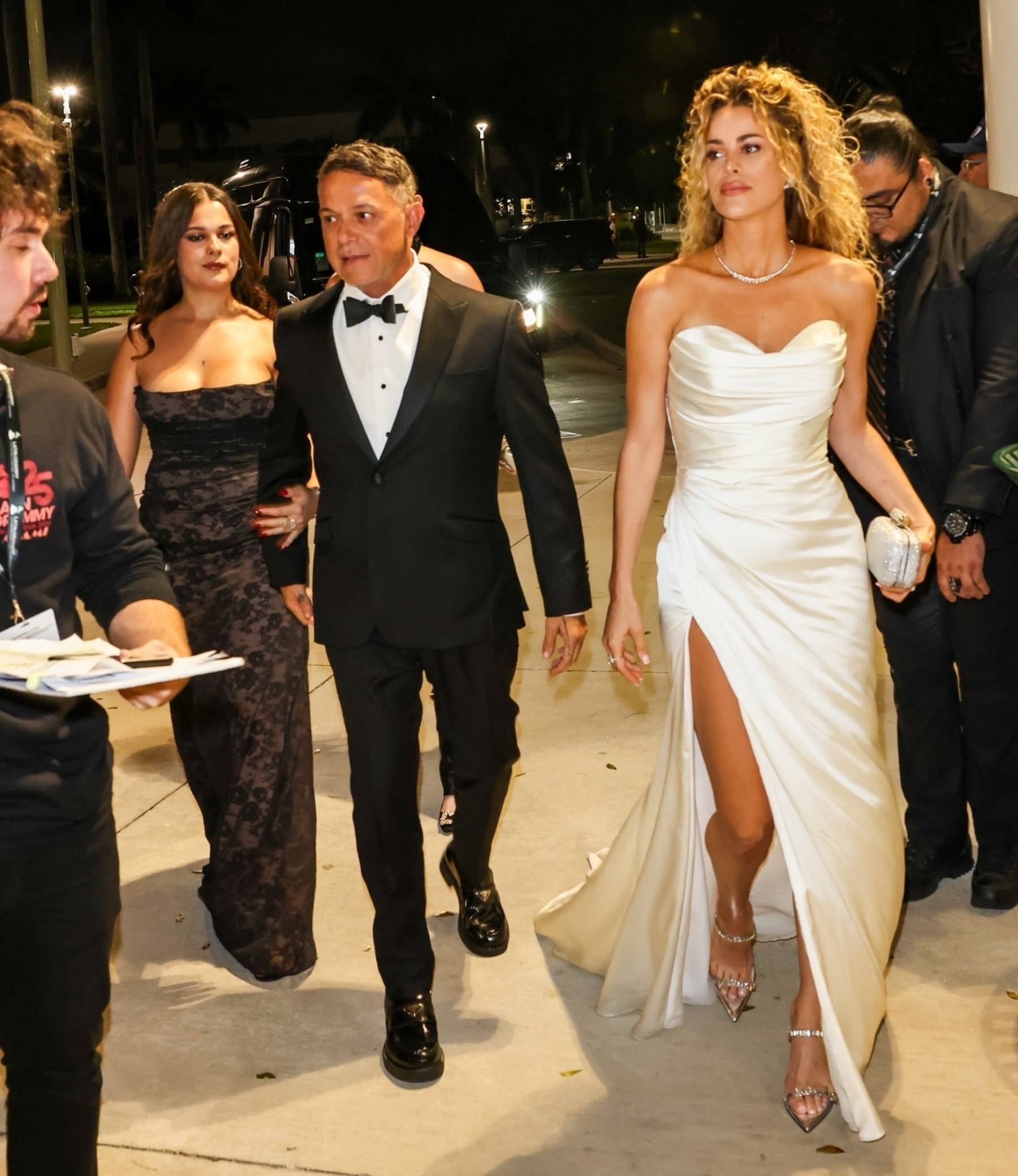 Alejandro Sanz y Candela M&aacute;rquez en un evento. (Foto: Gtres)