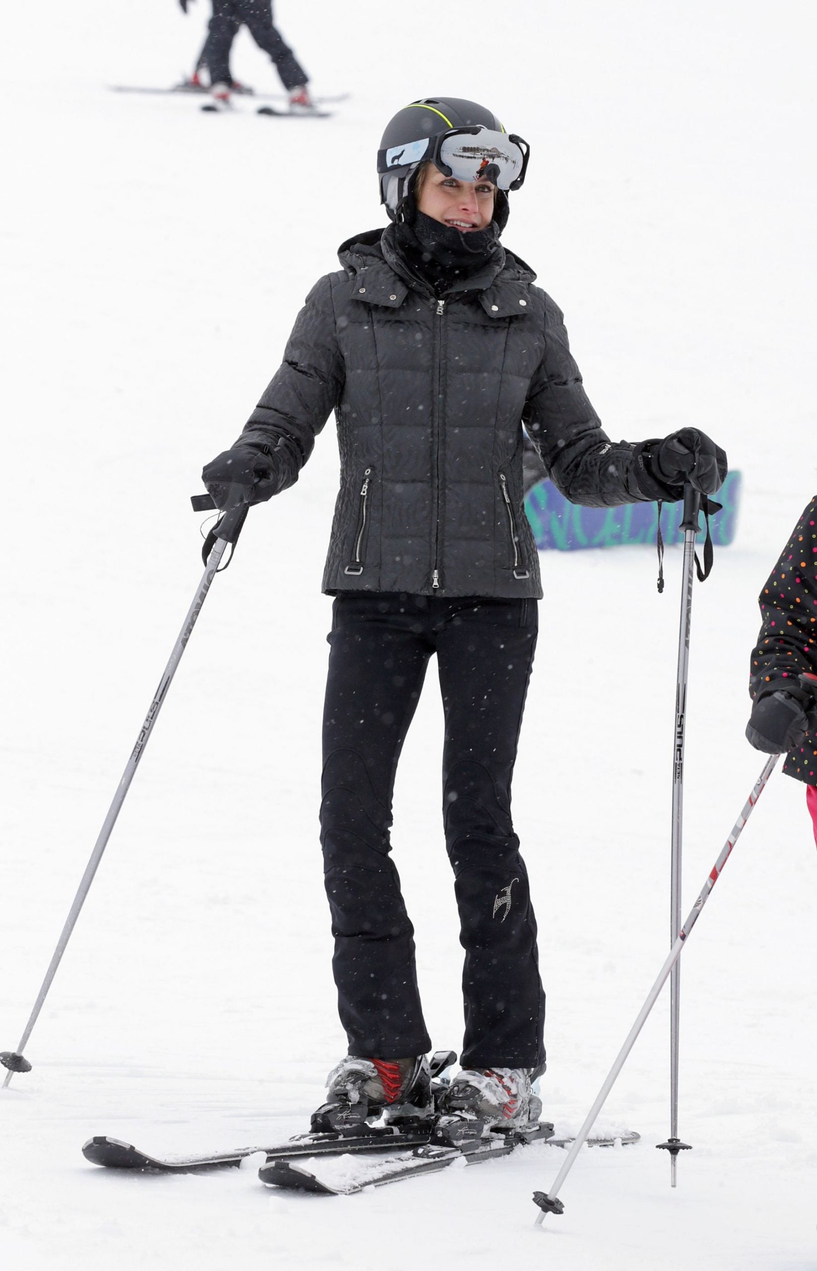 La Reina Letizia esquiando en Huesca en 2017. (Foto: Gtres)