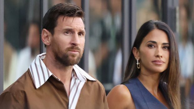Antonela Roccuzzo y Lionel Messi. (Foto: Gtres)