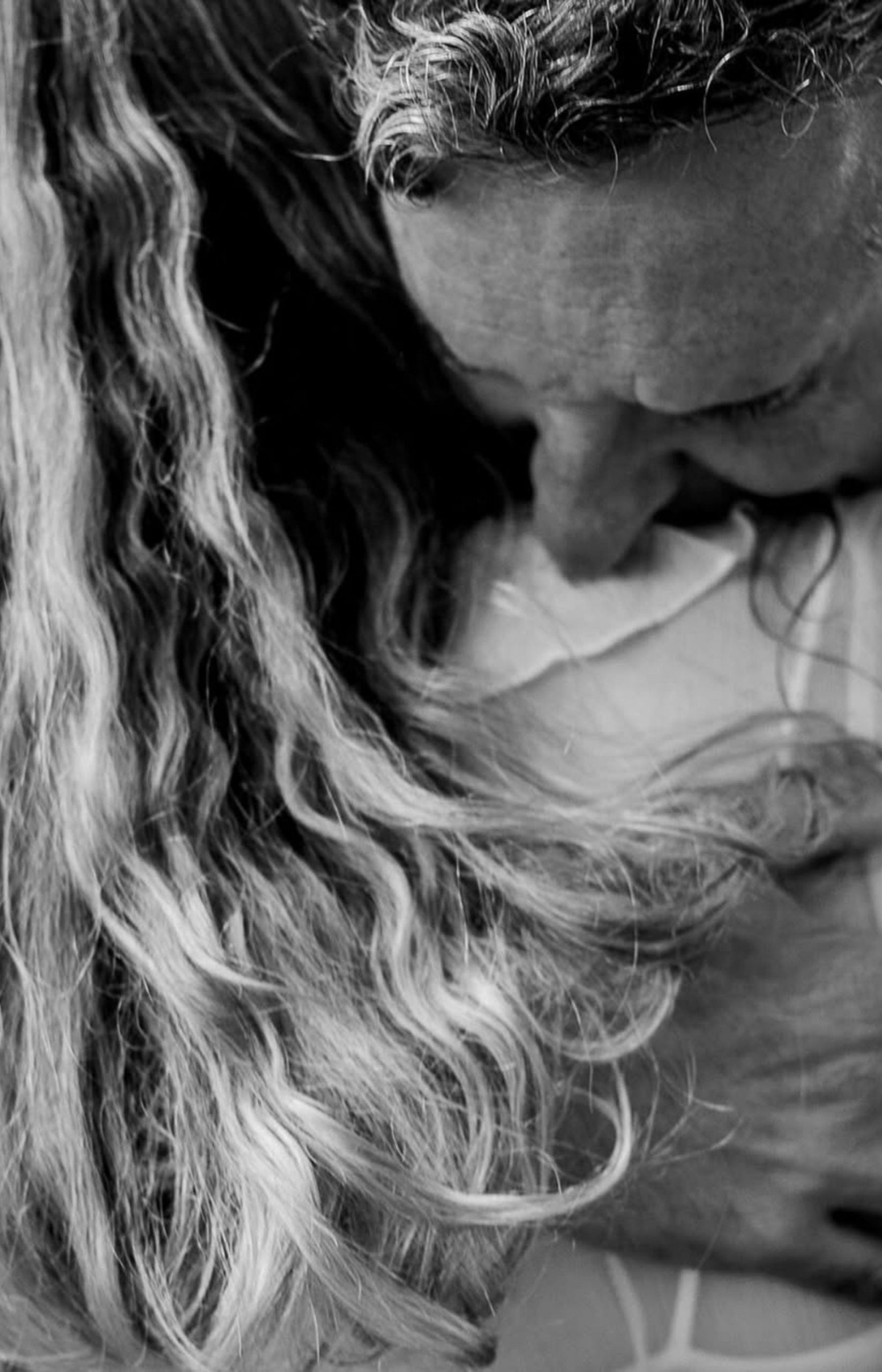 Joaquín Prat y Alexia Pla abrazados en una publicación de Instagram. (Foto: Redes sociales)