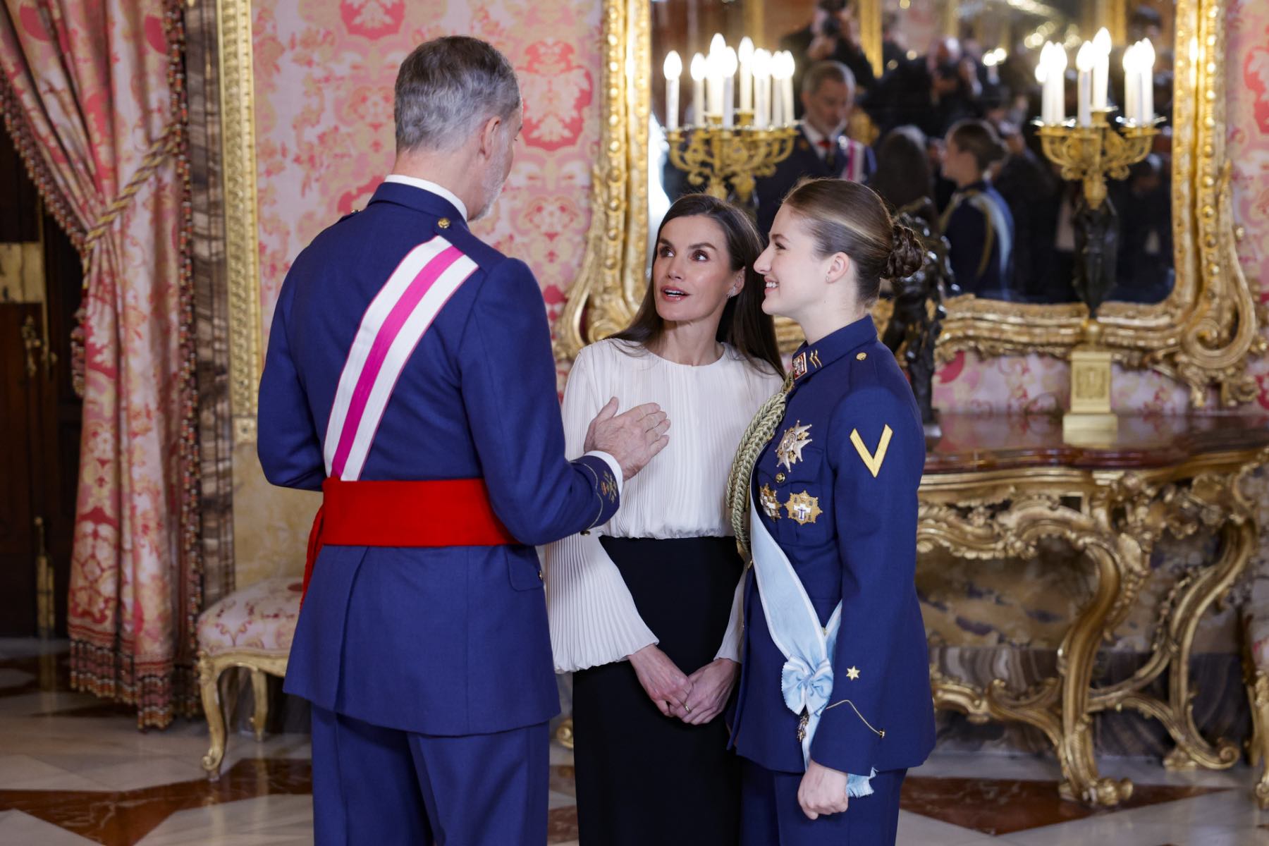 Princesa Leonor, Rey Felipe