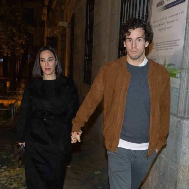 Tamara Falcó e Íñigo Onieva en Madrid. (Foto: Gtres)