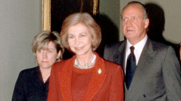 Pilar del Castillo junto a los eméritos. (Foto: Gtres)