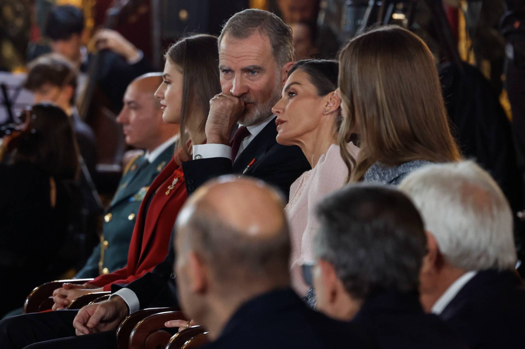 La Familia Real en un acto oficial. (Foto: Gtres)