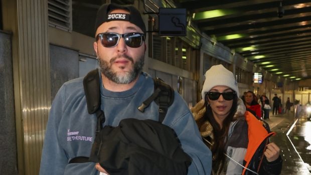 Lola y Kiko regresan de Nueva York. (Foto: Gtres)