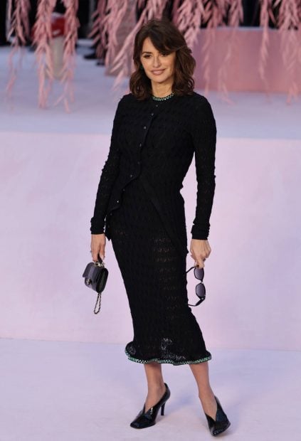 Asistentes al desfile de Chanel en Par&iacute;s. (Foto: Gtres)