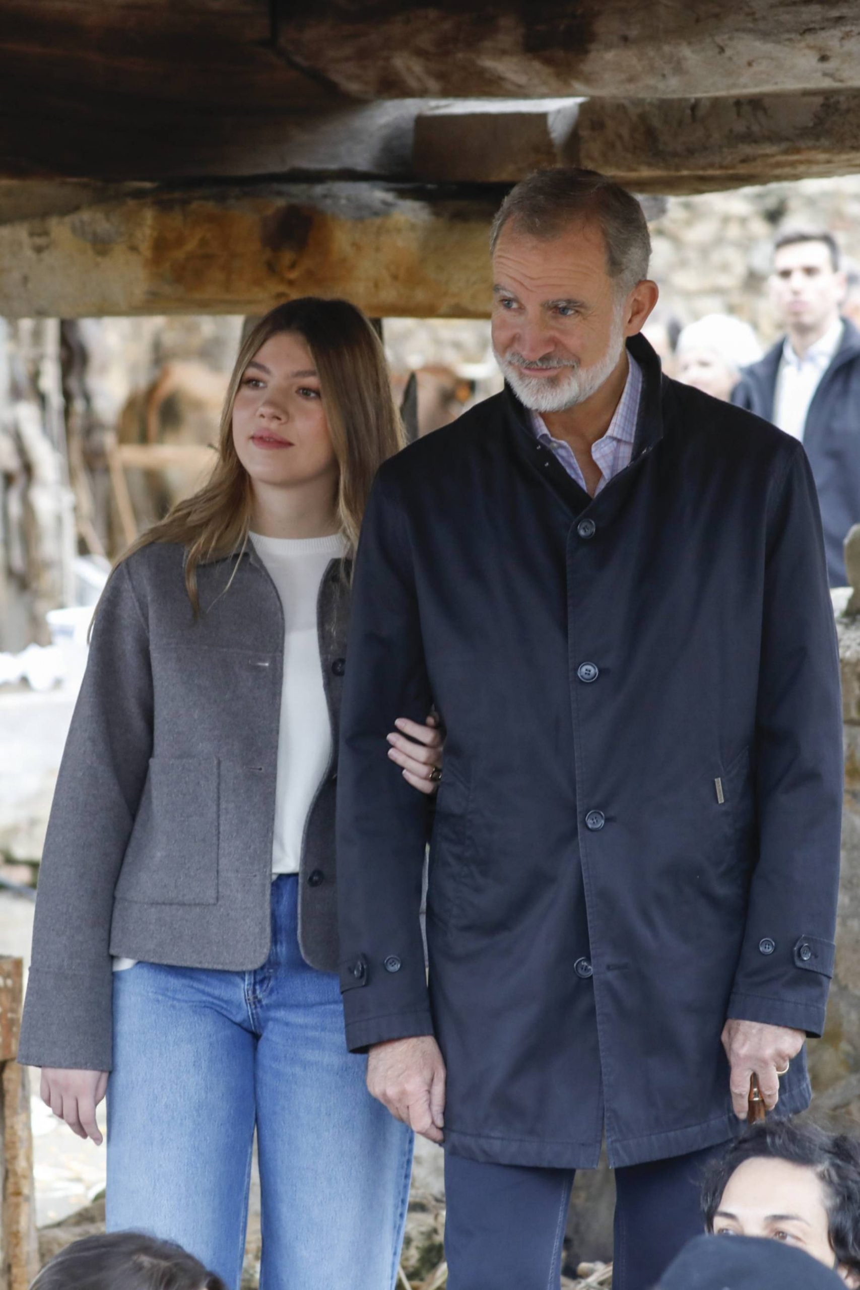 El Rey Felipe y la infanta Sof&iacute;a en Asturias. (Foto: Gtres)