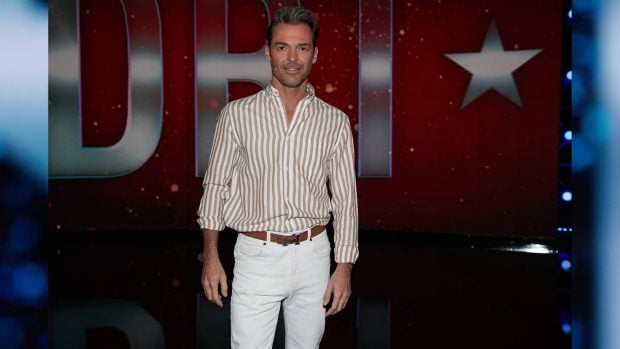 Hugo Castej&oacute;n en el plat&oacute; de 'Gran Hermano VIP'. (Foto: Gtres)