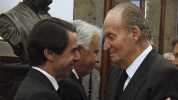 Jos&eacute; Mar&iacute;a Aznar y Juan Carlos I. (Foto: Gtres)