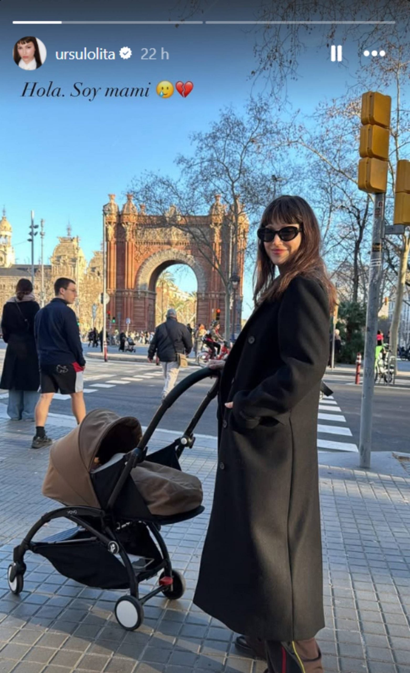 &Uacute;rsula Corber&oacute; junto a su hijo reci&eacute;n nacido. (Foto: Instagram)