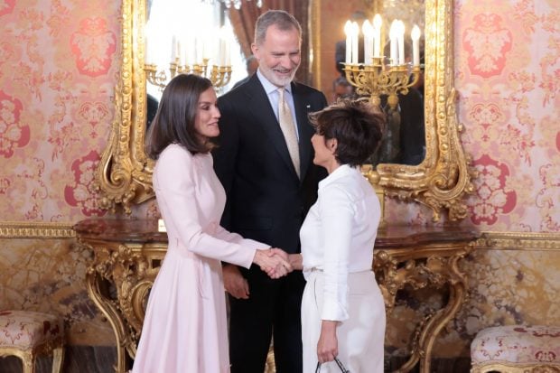 Reina Letizia, Sonsoles &Oacute;nega