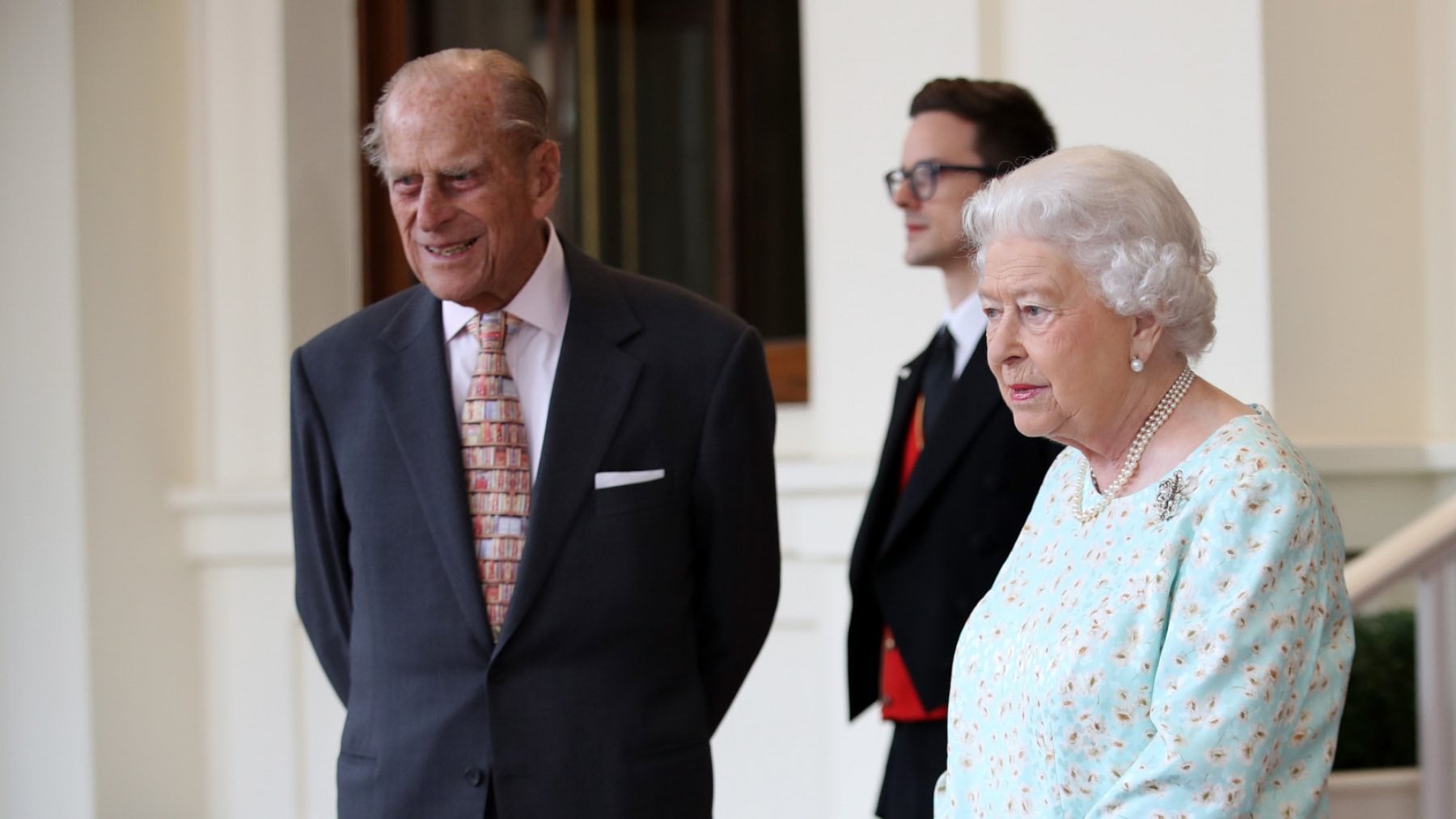 La Reina Isabel II con el príncipe Felipe. (Foto: Gtres)