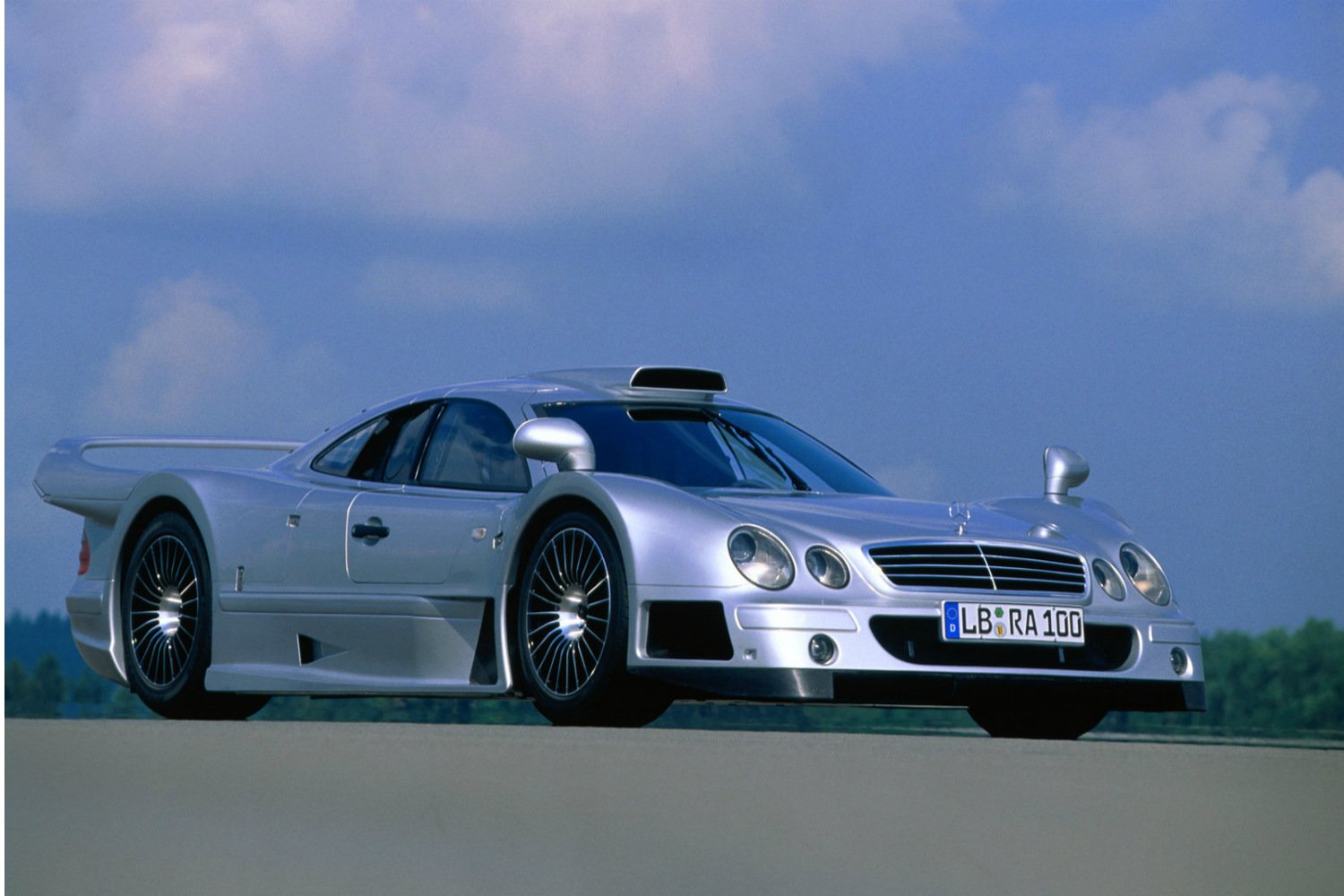 Mercedes-Benz-CLK_GTR