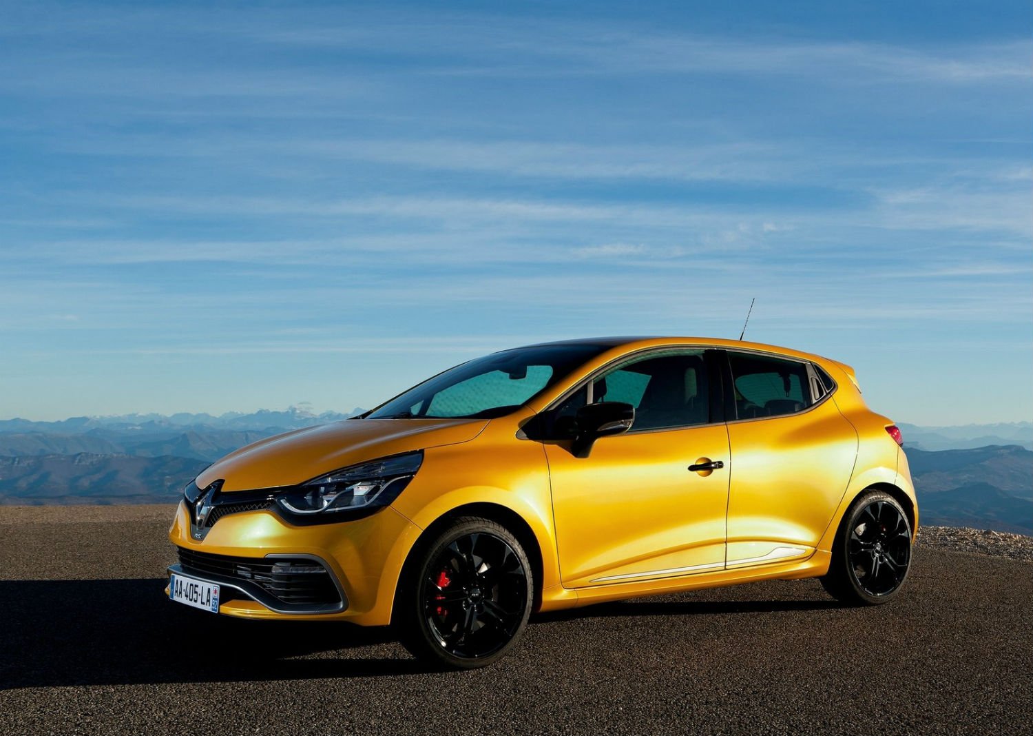 Renault-Clio_RS_200