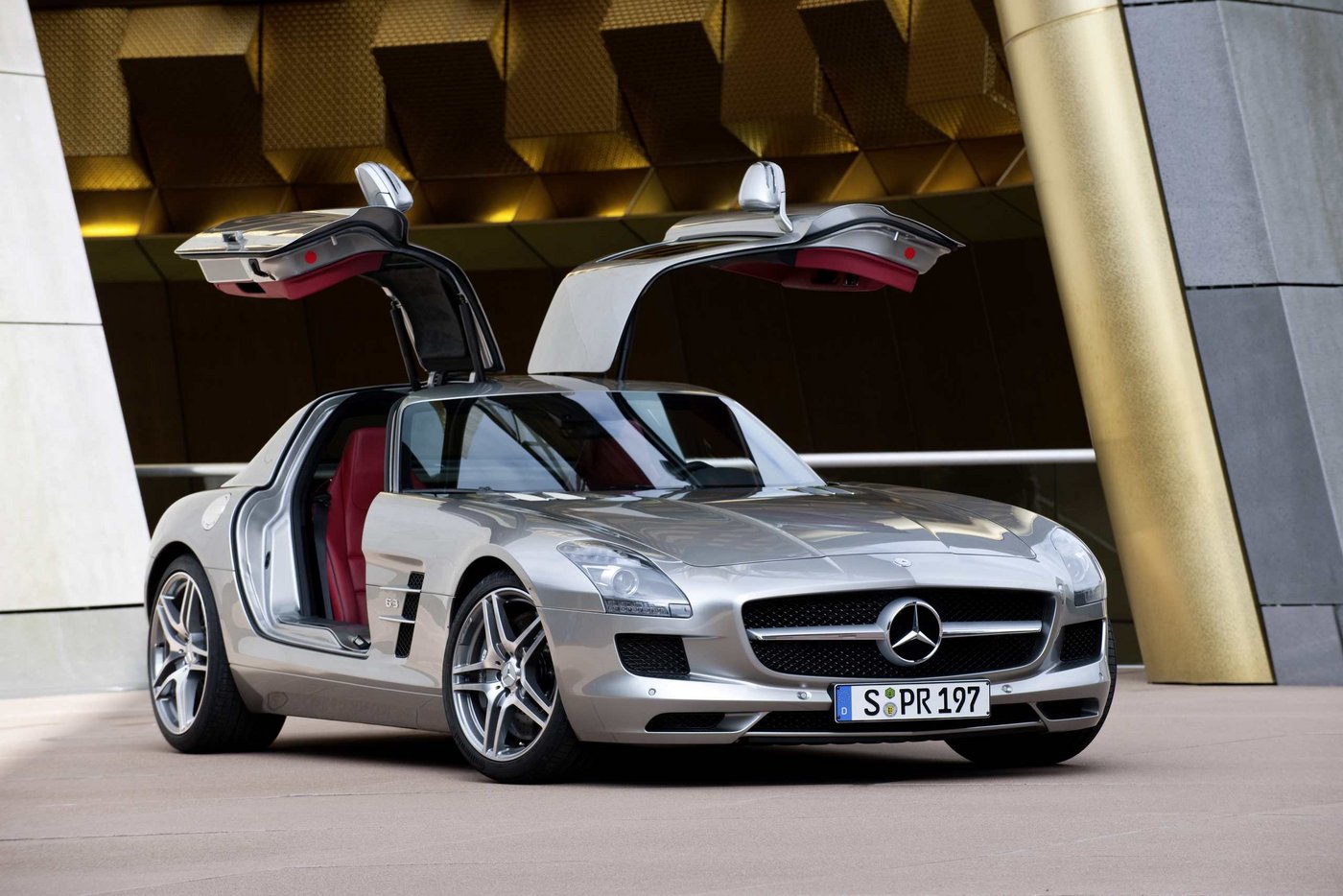 Mercedes SLS AMG