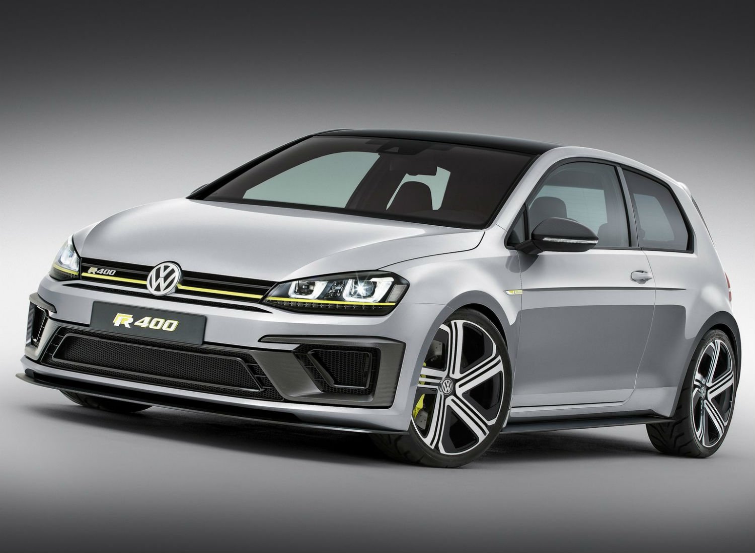 Volkswagen Golf R400