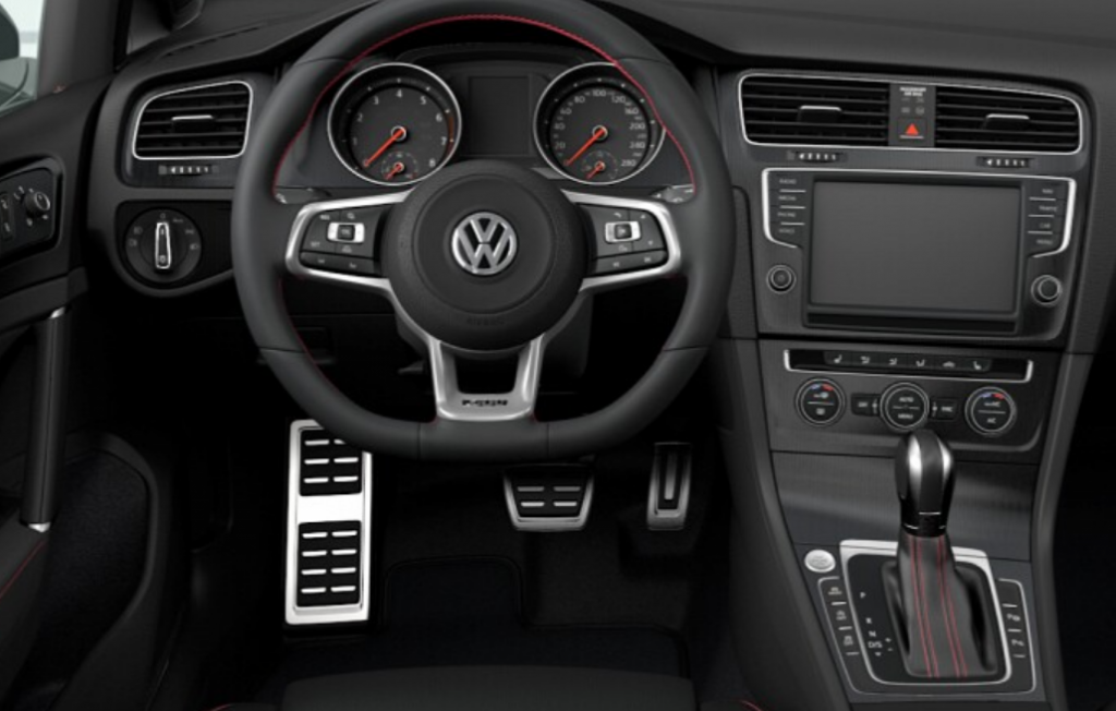 Volkswagen Golf GTI Performance salpicadero