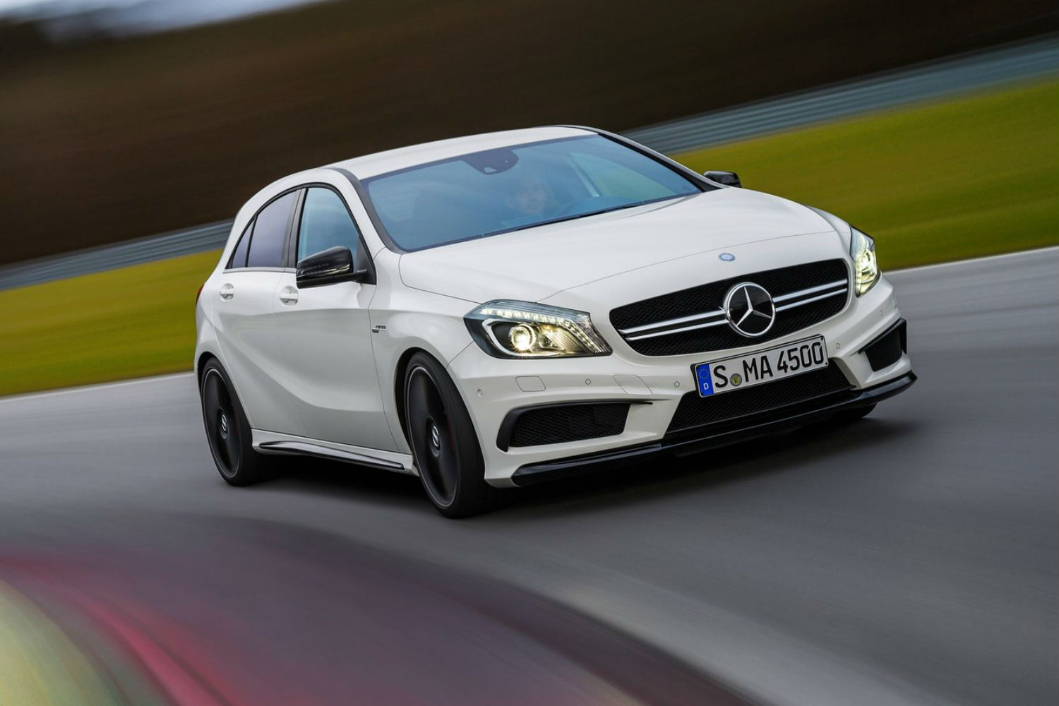 Mercedes A45 AMG 1