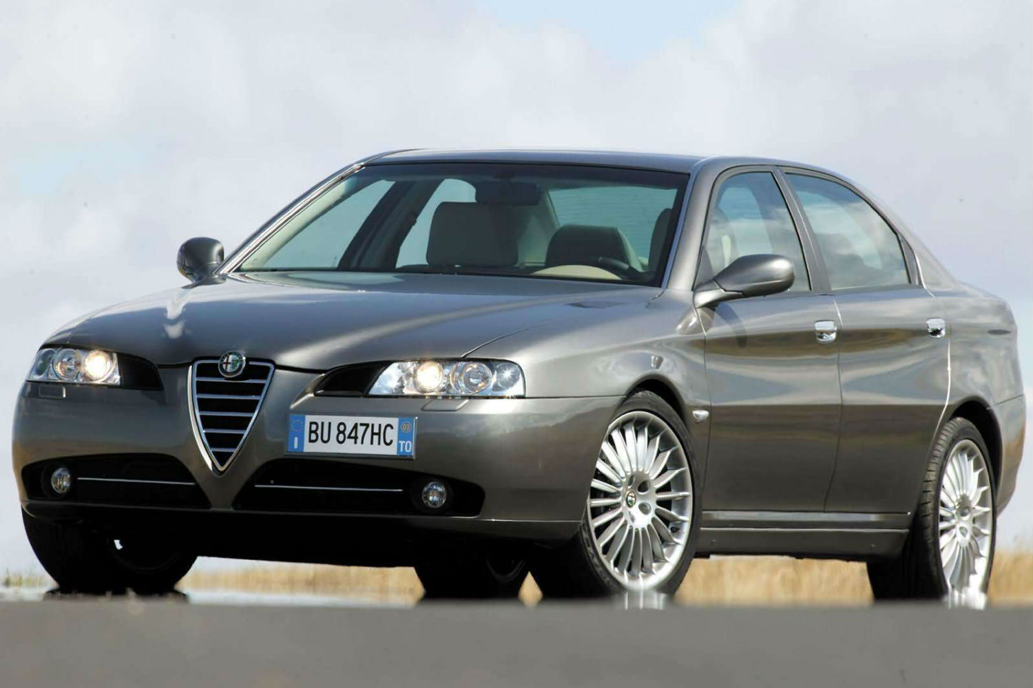 Alfa Romeo 166